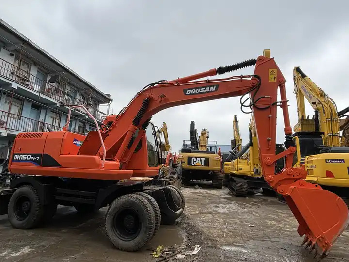 15ton Used Wheel Excavator Doosan Dh150w-7 Made In Korea For Sale With Original Good Running Condition In Shanghai - Mobilbagger: das Bild 2 15ton Used Wheel Excavator Doosan Dh150w-7 Made In Korea For Sale With Original Good Running Condition In Shanghai - Mobilbagger: das Bild 2