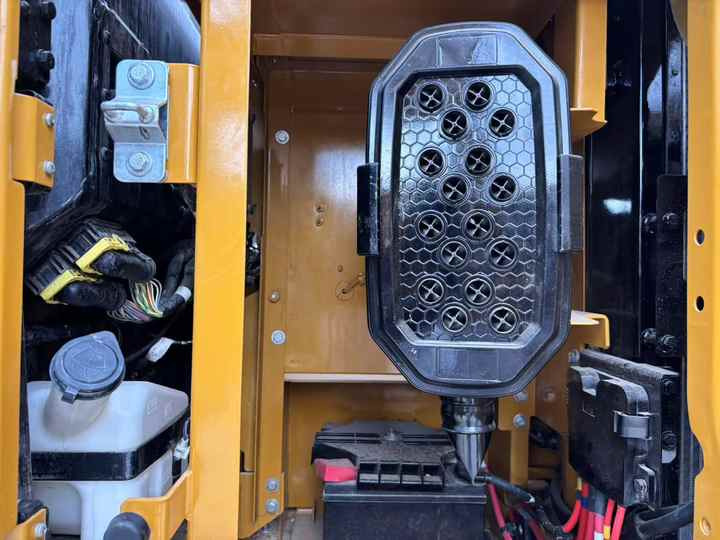 2024 year new model Used Cat 320GC 320D 320D 320C 320CL Caterpillar hydraulic crawler excavators in good condition - Bagger: das Bild 3 2024 year new model Used Cat 320GC 320D 320D 320C 320CL Caterpillar hydraulic crawler excavators in good condition - Bagger: das Bild 3