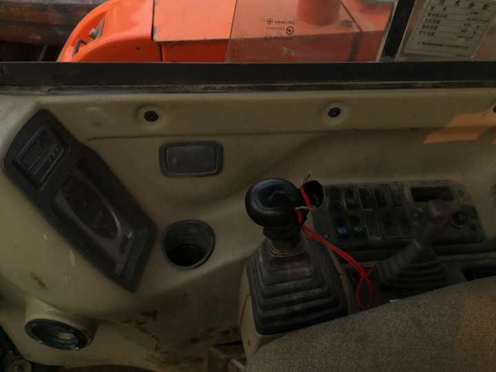 Awesome Performance Korea Imported Small Scale Used Doosan Dx60 Excavator in Shanghai - Kettenbagger: das Bild 4 Awesome Performance Korea Imported Small Scale Used Doosan Dx60 Excavator in Shanghai - Kettenbagger: das Bild 4
