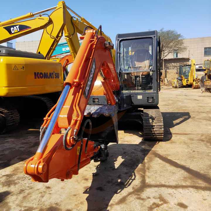 Awesome Performance Korea Imported Small Scale Used Doosan Dx60 Excavator in Shanghai - Kettenbagger: das Bild 2 Awesome Performance Korea Imported Small Scale Used Doosan Dx60 Excavator in Shanghai - Kettenbagger: das Bild 2