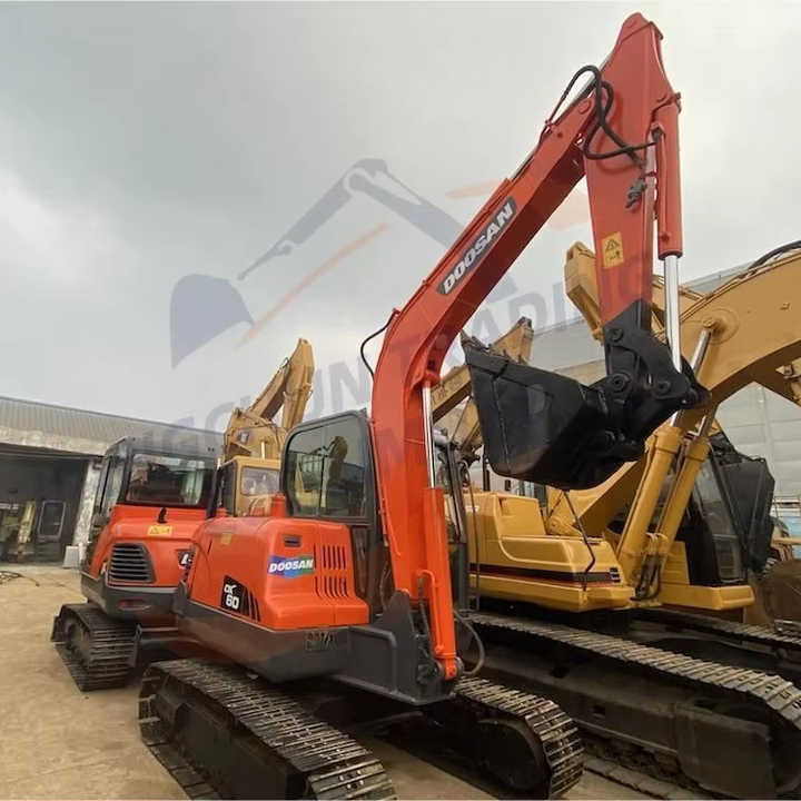 Awesome Performance good price Korea Imported Small Scale Used Doosan Dx60 Excavator - Kettenbagger: das Bild 1 Awesome Performance good price Korea Imported Small Scale Used Doosan Dx60 Excavator - Kettenbagger: das Bild 1