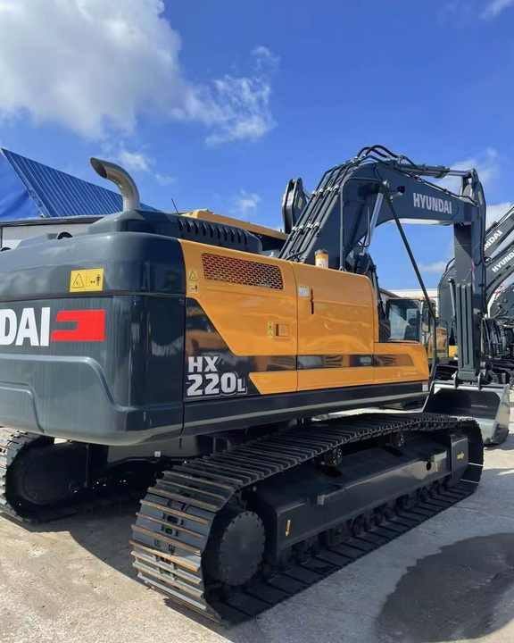 Certificated High Quality Hyundai 220LC Excavator 220lc-9s HX220L 220HD 22 Tons Excavator for Sale - Bagger: das Bild 2 Certificated High Quality Hyundai 220LC Excavator 220lc-9s HX220L 220HD 22 Tons Excavator for Sale - Bagger: das Bild 2
