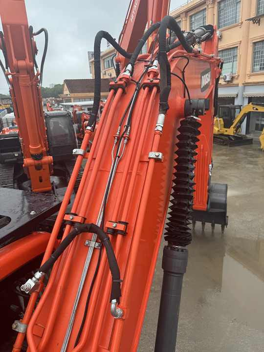 Good Quality Original 23ton Doosan DX225LCA Used Large Excavators for Sale at Low Price Secondhand Doosan225LCA Heavy Digger - Kettenbagger: das Bild 5 Good Quality Original 23ton Doosan DX225LCA Used Large Excavators for Sale at Low Price Secondhand Doosan225LCA Heavy Digger - Kettenbagger: das Bild 5