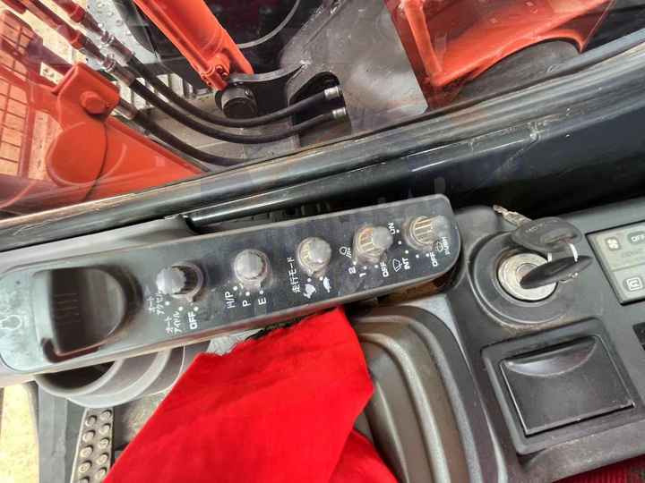 Hot sale Used Hitachi ZX120 digger medium size Excavator second hand excavator - Kettenbagger: das Bild 4 Hot sale Used Hitachi ZX120 digger medium size Excavator second hand excavator - Kettenbagger: das Bild 4