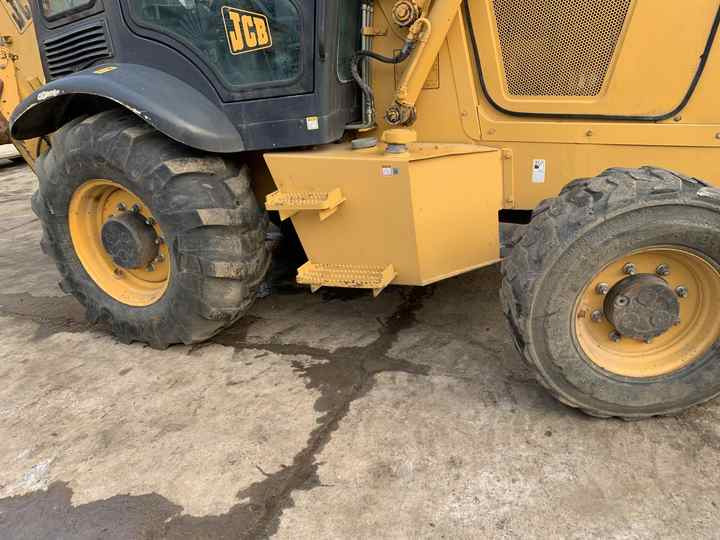 JCB 3cX backhoe loader manufactured in 2022 with telescopic boom JCB3CX JCB4CX JCB 3DX - Baggerlader: das Bild 3 JCB 3cX backhoe loader manufactured in 2022 with telescopic boom JCB3CX JCB4CX JCB 3DX - Baggerlader: das Bild 3