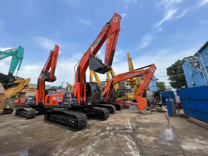 Low Working Hour Hitachi zx120 cheap used excavator Japan Made Hitachi zx200 20 ton Excavator in good condition on sale - Kettenbagger: das Bild 2 Low Working Hour Hitachi zx120 cheap used excavator Japan Made Hitachi zx200 20 ton Excavator in good condition on sale - Kettenbagger: das Bild 2