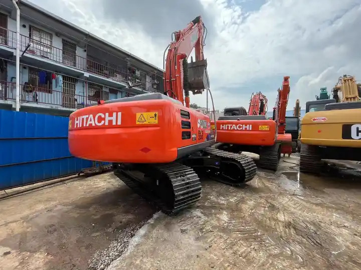 Low Working Hour Hitachi zx120 cheap used excavator Japan Made Hitachi zx200 20 ton Excavator in good condition on sale - Kettenbagger: das Bild 5 Low Working Hour Hitachi zx120 cheap used excavator Japan Made Hitachi zx200 20 ton Excavator in good condition on sale - Kettenbagger: das Bild 5