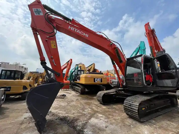 Low Working Hour Hitachi zx120 cheap used excavator Japan Made Hitachi zx200 20 ton Excavator on sale - Kettenbagger: das Bild 5 Low Working Hour Hitachi zx120 cheap used excavator Japan Made Hitachi zx200 20 ton Excavator on sale - Kettenbagger: das Bild 5