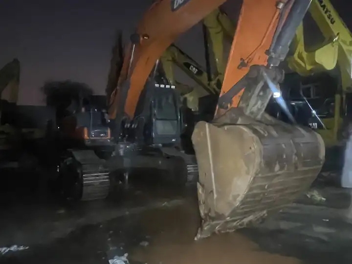 Original Doosan Dx420 Used Excavator/few Working Hours Used 420 Doosan Excavator Dx420 In Stock - Kettenbagger: das Bild 3 Original Doosan Dx420 Used Excavator/few Working Hours Used 420 Doosan Excavator Dx420 In Stock - Kettenbagger: das Bild 3