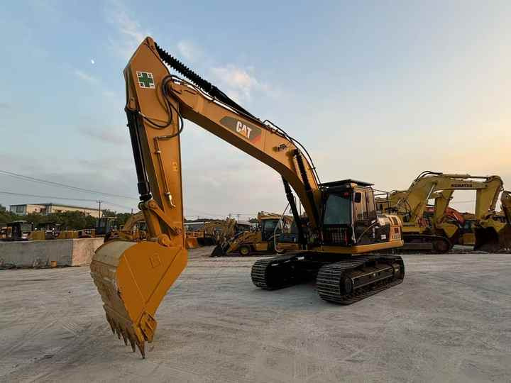 Original Japan Cat Excavadora Caterpillar 330D2L Excavator Digger Cat 330d Heavy Machinery for Construction - Bagger: das Bild 4 Original Japan Cat Excavadora Caterpillar 330D2L Excavator Digger Cat 330d Heavy Machinery for Construction - Bagger: das Bild 4