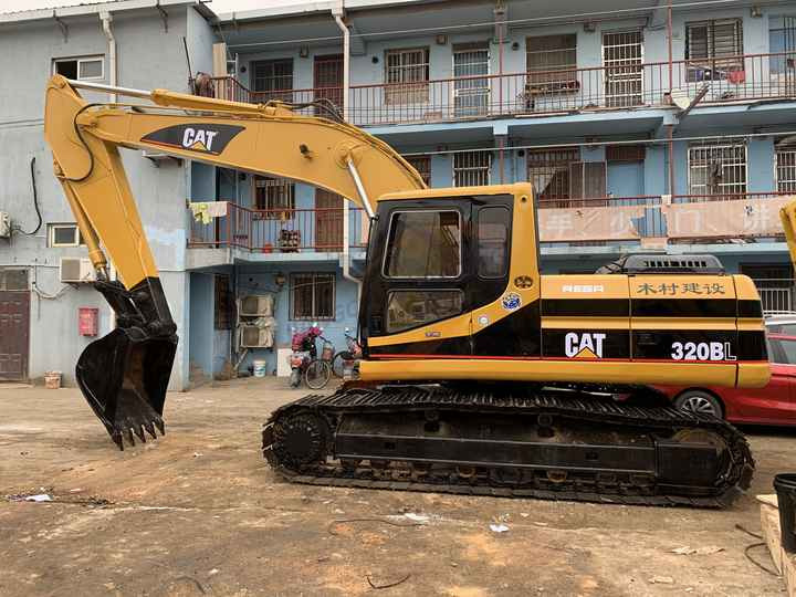 Second Hand Caterpillar 325bl Excavator Used Cat 325b 325bl with good condition in stock For Sale Good Condition - Kettenbagger: das Bild 3 Second Hand Caterpillar 325bl Excavator Used Cat 325b 325bl with good condition in stock For Sale Good Condition - Kettenbagger: das Bild 3