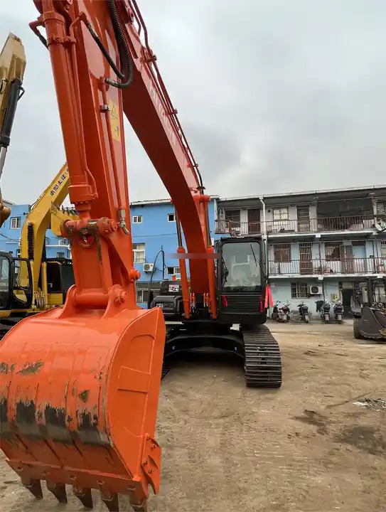 Second Hand Japan Hitachi Zx200-5G Hydraulic Crawler Excavator Japan Hitachi 20 Ton Excavators in Low Price - Kettenbagger: das Bild 2 Second Hand Japan Hitachi Zx200-5G Hydraulic Crawler Excavator Japan Hitachi 20 Ton Excavators in Low Price - Kettenbagger: das Bild 2