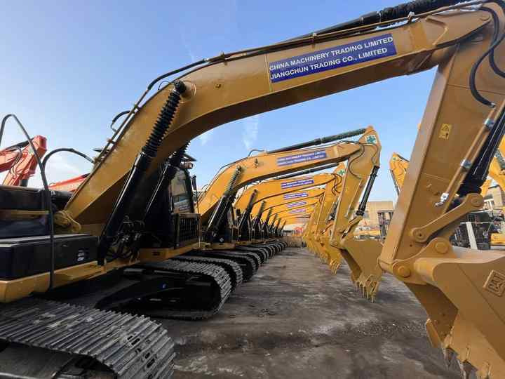 Second Hand Large Excavator CAT 320D 320d2 Caterpillar 20 Ton Used Crawler Excavator Caterpillar 320 Excavators - Bagger: das Bild 3 Second Hand Large Excavator CAT 320D 320d2 Caterpillar 20 Ton Used Crawler Excavator Caterpillar 320 Excavators - Bagger: das Bild 3