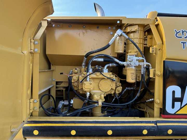 Selling Original Japanese Second-hand Cat 320C Excavator 20 Tons Caterpillar 320CL Excavator at Low Price - Kettenbagger: das Bild 3 Selling Original Japanese Second-hand Cat 320C Excavator 20 Tons Caterpillar 320CL Excavator at Low Price - Kettenbagger: das Bild 3