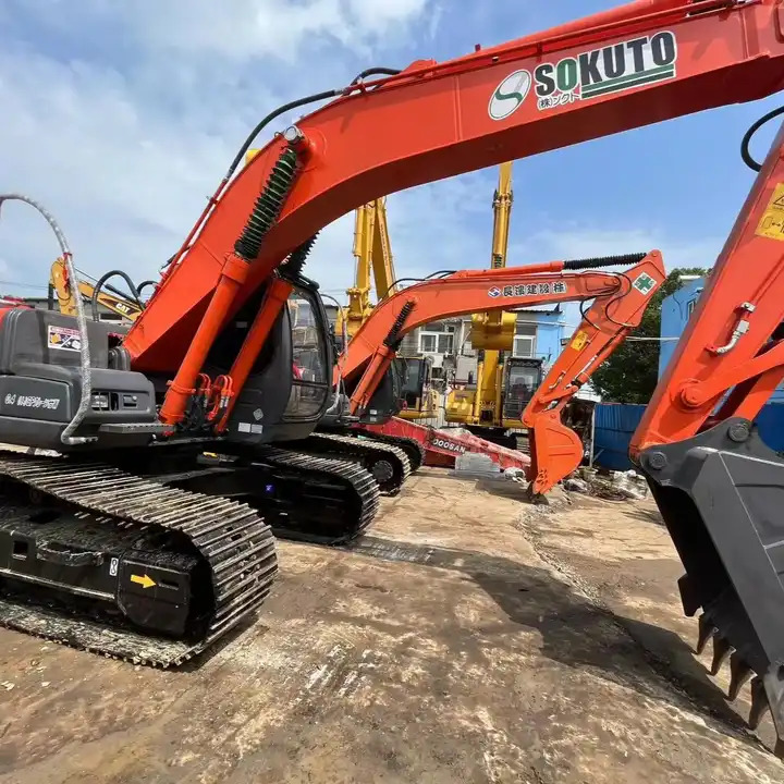 Used Hitachi ZX200 crawler Excavator, Japan Made used Hitachi ZX200 large Excavator in good condition on sale - Kettenbagger: das Bild 1 Used Hitachi ZX200 crawler Excavator, Japan Made used Hitachi ZX200 large Excavator in good condition on sale - Kettenbagger: das Bild 1