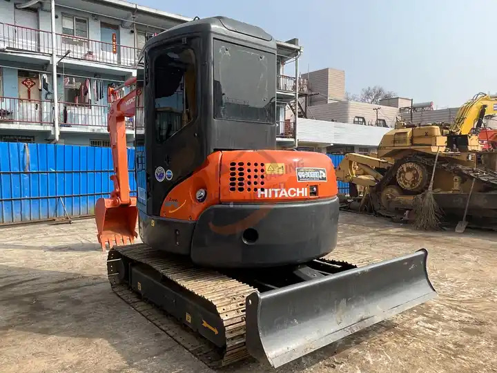 Used Hitachi excavator ZX55UR in good condition for sale - Minibagger: das Bild 2 Used Hitachi excavator ZX55UR in good condition for sale - Minibagger: das Bild 2