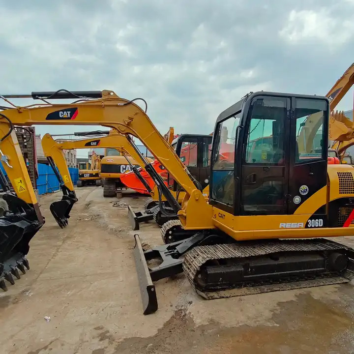 Used cat 306D 302.5D 302D 6ton 2.5ton 2ton mini excavator - Kettenbagger: das Bild 2 Used cat 306D 302.5D 302D 6ton 2.5ton 2ton mini excavator - Kettenbagger: das Bild 2