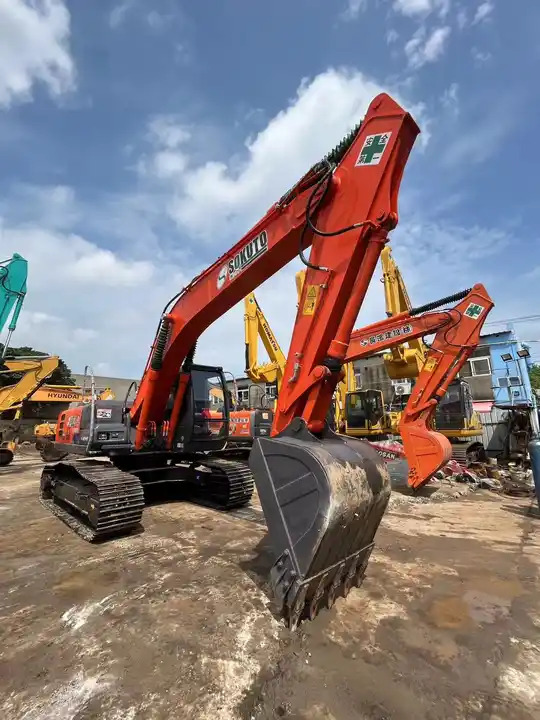 Used excavator Hitachi ZX120 Japanese second hand Excavadoras de segunda mano - Bagger: das Bild 3 Used excavator Hitachi ZX120 Japanese second hand Excavadoras de segunda mano - Bagger: das Bild 3