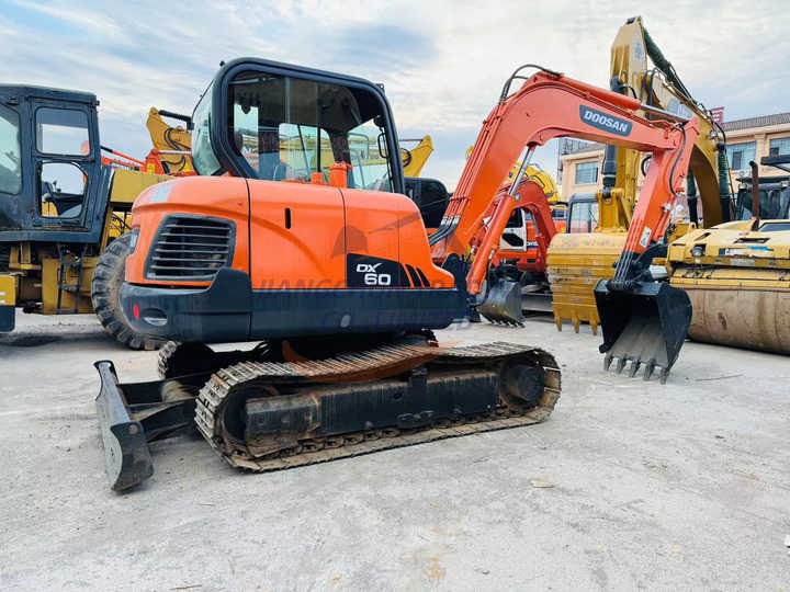 Used excavator doosan dx60 excavators earth-moving machinery doosan dx60 dx80 dx75 dx225 dh60 dh60-7for sale - Kettenbagger: das Bild 4 Used excavator doosan dx60 excavators earth-moving machinery doosan dx60 dx80 dx75 dx225 dh60 dh60-7for sale - Kettenbagger: das Bild 4