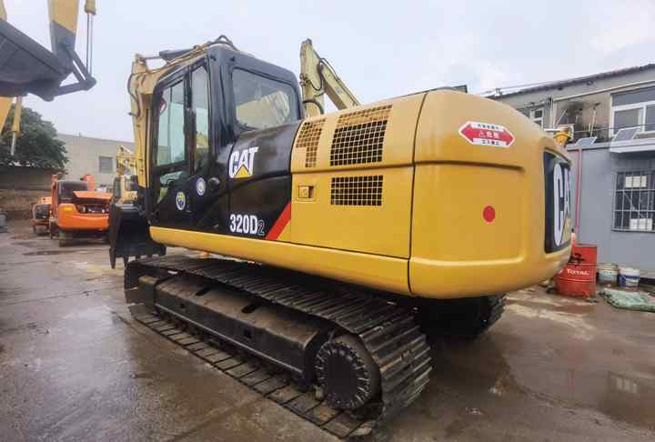 Heavy Excavator CAT 320d Original US Used CAT 320d Excavator 20 TonsExcavator CAT320C 320D 320d2 on sale - Kettenbagger: das Bild 3 Heavy Excavator CAT 320d Original US Used CAT 320d Excavator 20 TonsExcavator CAT320C 320D 320d2 on sale - Kettenbagger: das Bild 3