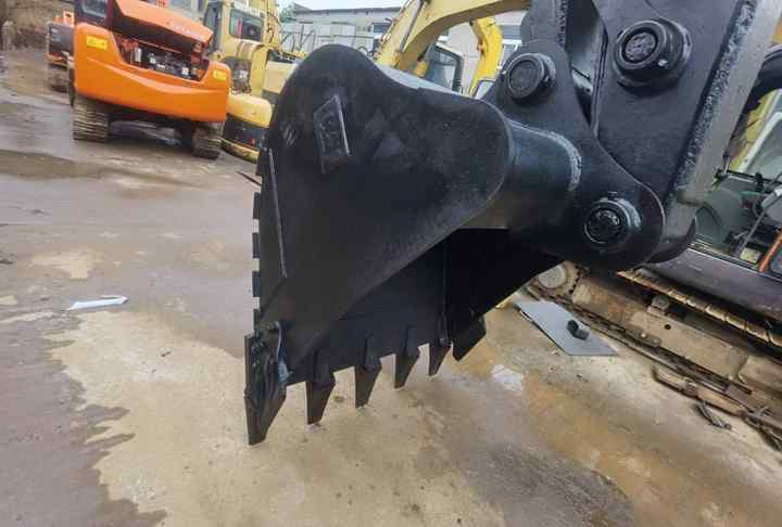 Heavy Excavator CAT 320d Original US Used CAT 320d Excavator 20 TonsExcavator CAT320C 320D 320d2 on sale - Kettenbagger: das Bild 5 Heavy Excavator CAT 320d Original US Used CAT 320d Excavator 20 TonsExcavator CAT320C 320D 320d2 on sale - Kettenbagger: das Bild 5