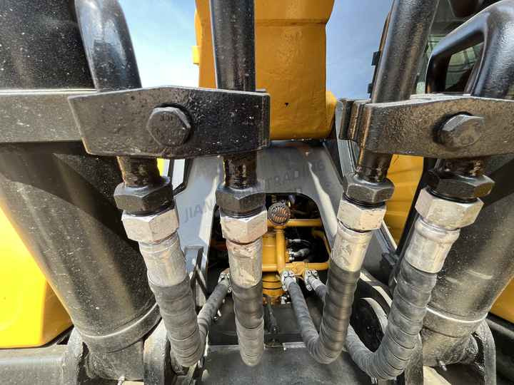 Sany 215 brand new excavator China cheap used SANY sy 215 Excavator SANY SY215c crawler excavators for sale - Kettenbagger: das Bild 4 Sany 215 brand new excavator China cheap used SANY sy 215 Excavator SANY SY215c crawler excavators for sale - Kettenbagger: das Bild 4