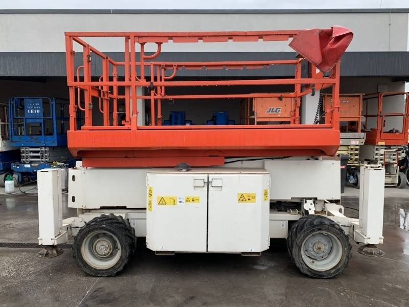 Genie GS-2669 - 10 m, 4x4, diesel - Scherenbühne: das Bild 5 Genie GS-2669 - 10 m, 4x4, diesel - Scherenbühne: das Bild 5
