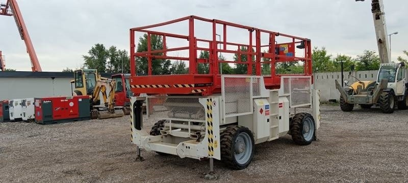 Genie GS3390 - 12,06 m - 4x4 - diesel - Scherenbühne: das Bild 2 Genie GS3390 - 12,06 m - 4x4 - diesel - Scherenbühne: das Bild 2