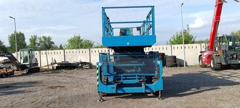 Genie GS5390 - 18m - 4x4 - Diesel - Scherenbühne: das Bild 3 Genie GS5390 - 18m - 4x4 - Diesel - Scherenbühne: das Bild 3