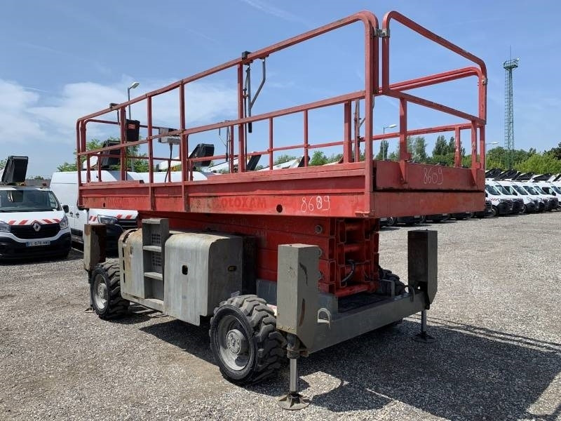 Haulotte H15SXL - 15m, 4x4, diesel - Scherenbühne: das Bild 1 Haulotte H15SXL - 15m, 4x4, diesel - Scherenbühne: das Bild 1