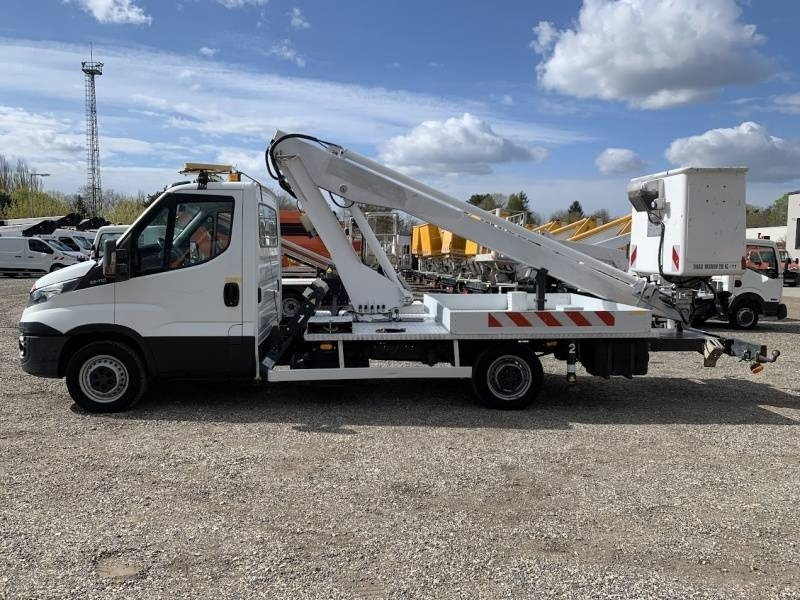 Iveco Daily Multitel 160 ALU DS - 16m - LKW mit Arbeitsbühne: das Bild 5 Iveco Daily Multitel 160 ALU DS - 16m - LKW mit Arbeitsbühne: das Bild 5