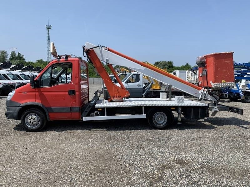 Iveco Daily Multitel 160 ALU DS - 16m - LKW mit Arbeitsbühne: das Bild 5 Iveco Daily Multitel 160 ALU DS - 16m - LKW mit Arbeitsbühne: das Bild 5