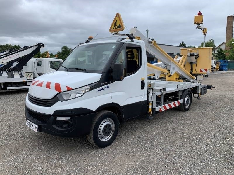 Iveco Daily Multitel HX200 - 20 m - LKW mit Arbeitsbühne: das Bild 2 Iveco Daily Multitel HX200 - 20 m - LKW mit Arbeitsbühne: das Bild 2