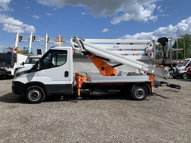 Iveco Daily Oil&Steel Snake 2413 Plus - 23,5m, 250kg - LKW mit Arbeitsbühne: das Bild 5 Iveco Daily Oil&Steel Snake 2413 Plus - 23,5m, 250kg - LKW mit Arbeitsbühne: das Bild 5