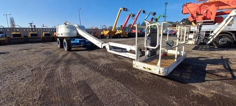 JLG 460SJ - 16,09 m, 230 kg, 4x4 - Gelenkarmbühne: das Bild 1 JLG 460SJ - 16,09 m, 230 kg, 4x4 - Gelenkarmbühne: das Bild 1
