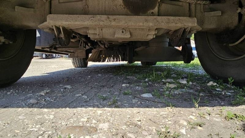 Mfh 5500 sweeper - with air conditionier - Kehrmaschine: das Bild 5 Mfh 5500 sweeper - with air conditionier - Kehrmaschine: das Bild 5