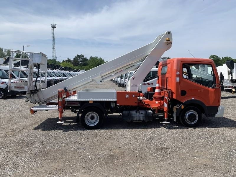 Nissan Cabstar Ruthmann-Steiger TB220 - 22,1m - 200 kg - LKW mit Arbeitsbühne: das Bild 3 Nissan Cabstar Ruthmann-Steiger TB220 - 22,1m - 200 kg - LKW mit Arbeitsbühne: das Bild 3