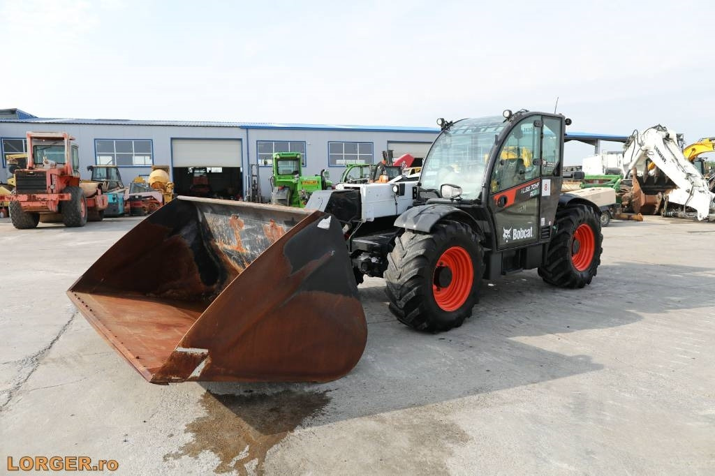 Bobcat TL38.70HF - Teleskoplader: das Bild 1 Bobcat TL38.70HF - Teleskoplader: das Bild 1