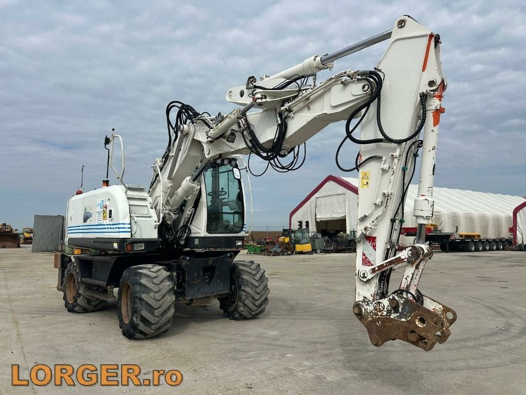 Hitachi ZX 140 W-3 - Mobilbagger: das Bild 4 Hitachi ZX 140 W-3 - Mobilbagger: das Bild 4