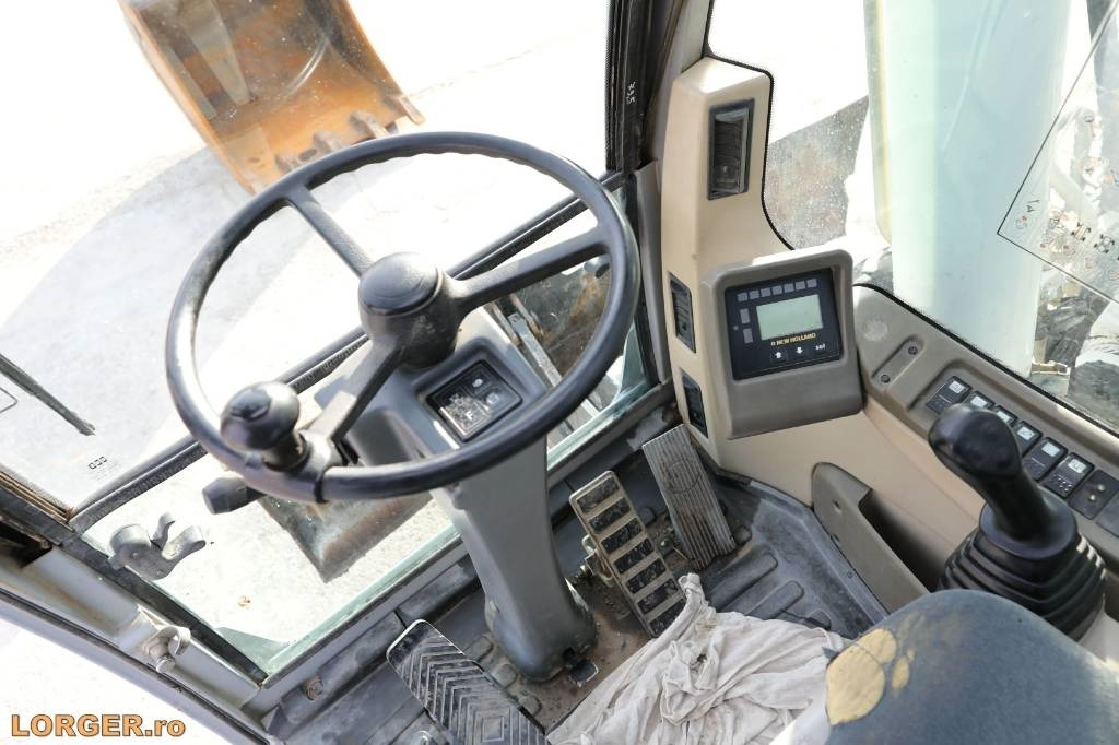 Mobilbagger New Holland MH 6.6 + Sandvic Hammer: das Bild 14