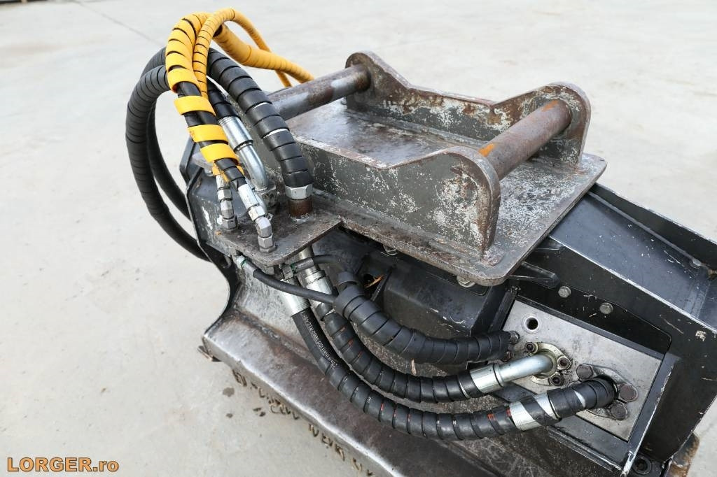 Prinoth M 450 E - Abbruchschere: das Bild 5 Prinoth M 450 E - Abbruchschere: das Bild 5