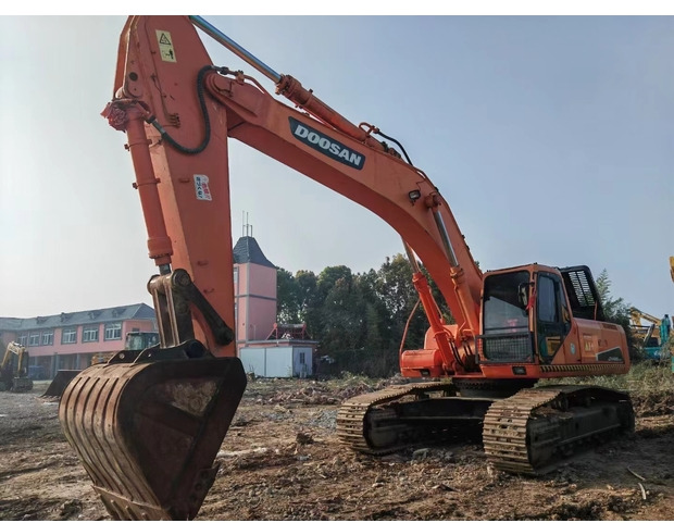 2021 Doosan DX420LC-9C - Kettenbagger: das Bild 1 2021 Doosan DX420LC-9C - Kettenbagger: das Bild 1