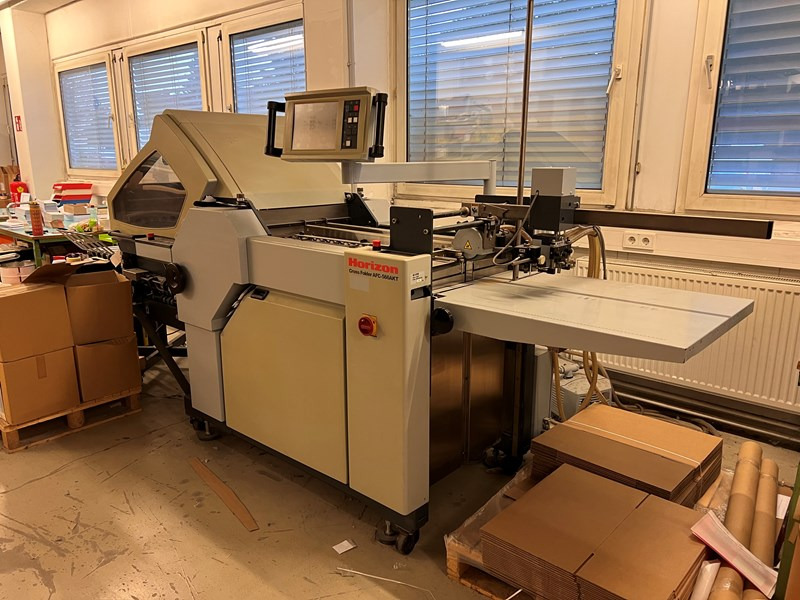 Horizon AFC-566 AKT | 22 Mio | 2010 - Falzmaschine: das Bild 1 Horizon AFC-566 AKT | 22 Mio | 2010 - Falzmaschine: das Bild 1
