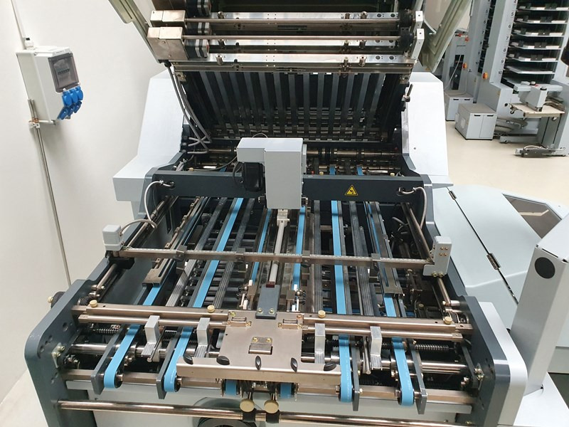 Horizon AFC-746 F | PFU-74 | 29 Mio - Falzmaschine: das Bild 5 Horizon AFC-746 F | PFU-74 | 29 Mio - Falzmaschine: das Bild 5