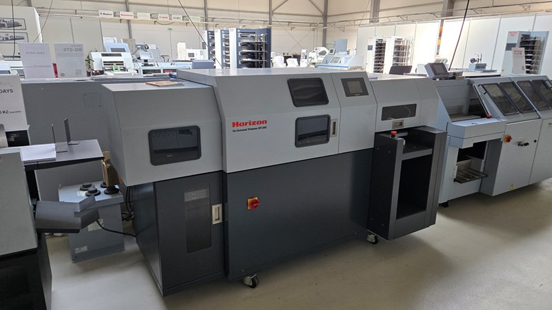 Horizon HT-30 C | 2012 | 4,7 Mio - Papierschneidemaschine: das Bild 1 Horizon HT-30 C | 2012 | 4,7 Mio - Papierschneidemaschine: das Bild 1