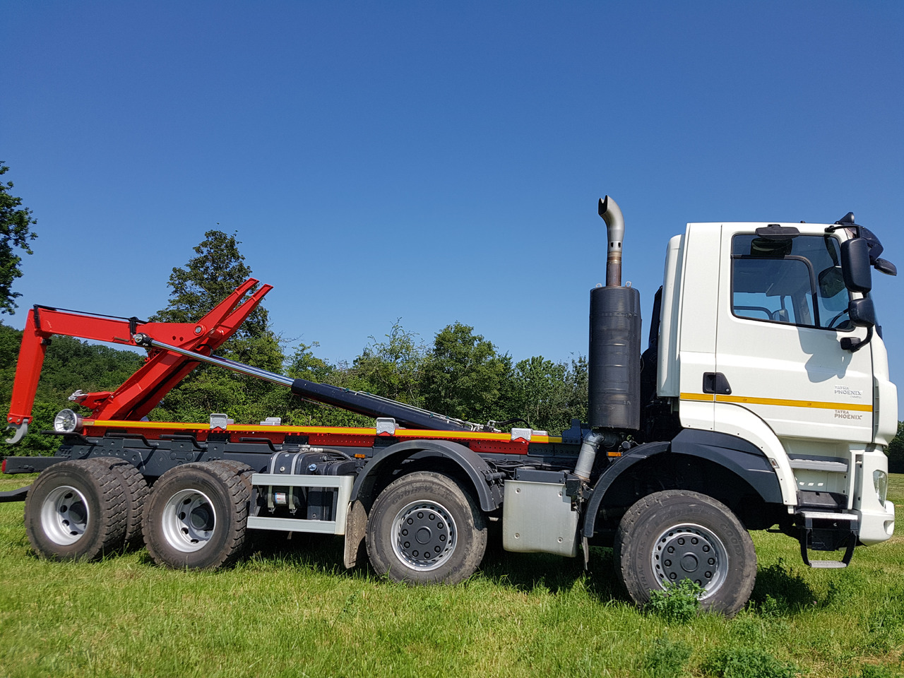 Tatra 8x8 ampiroll - Abrollkipper: das Bild 1 Tatra 8x8 ampiroll - Abrollkipper: das Bild 1