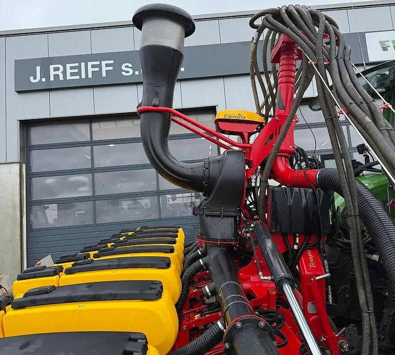 J.Reiff Sarl
Herr Stefan Neukirch - 77 Z.I in den - Einzelkornsämaschine: das Bild 4 J.Reiff Sarl
Herr Stefan Neukirch - 77 Z.I in den - Einzelkornsämaschine: das Bild 4