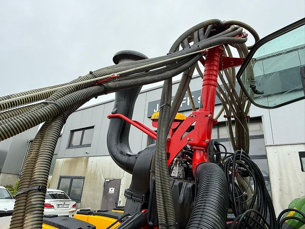 J.Reiff Sarl
Herr Stefan Neukirch - 77 Z.I in den - Einzelkornsämaschine: das Bild 5 J.Reiff Sarl
Herr Stefan Neukirch - 77 Z.I in den - Einzelkornsämaschine: das Bild 5