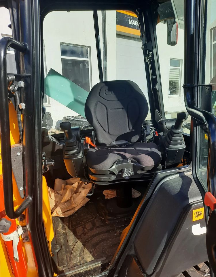 JCB 1CX - Baggerlader: das Bild 4 JCB 1CX - Baggerlader: das Bild 4