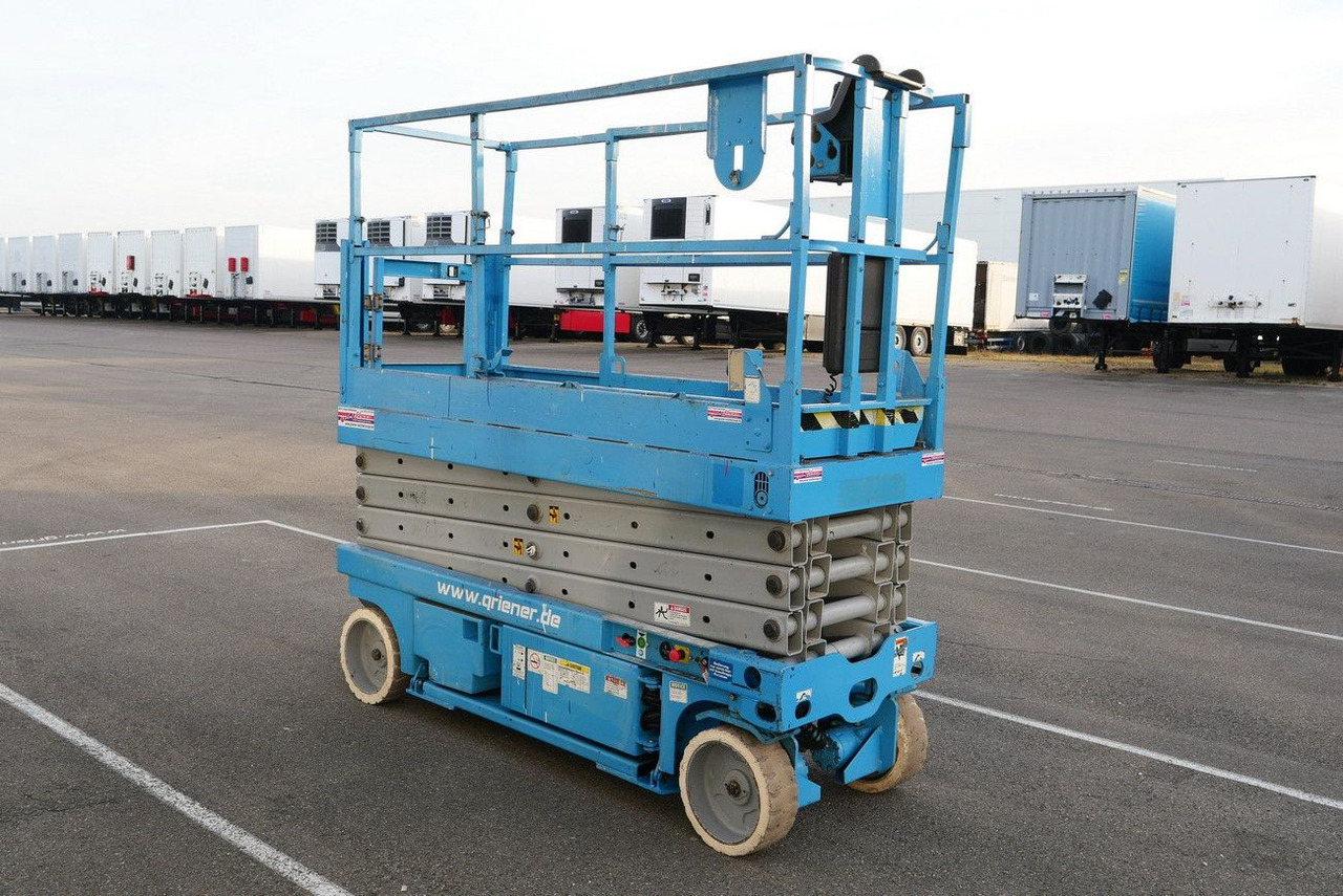 Genie SCHERENHEBEBÜHNE GENIE GS 2632 nur 542 H - LKW mit Arbeitsbühne: das Bild 4 Genie SCHERENHEBEBÜHNE GENIE GS 2632 nur 542 H - LKW mit Arbeitsbühne: das Bild 4